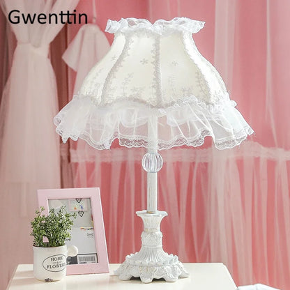 Nordic Ins Pink Table Lamps Lace Fabric Lamp Led Stand Desk Light Fixtures for Bedroom Bedside Princess Home Decor Luminaire E27