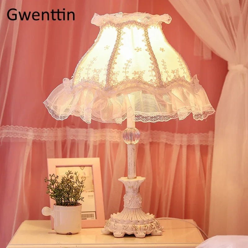 Nordic Ins Pink Table Lamps Lace Fabric Lamp Led Stand Desk Light Fixtures for Bedroom Bedside Princess Home Decor Luminaire E27